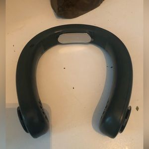 Personal neck/face fan